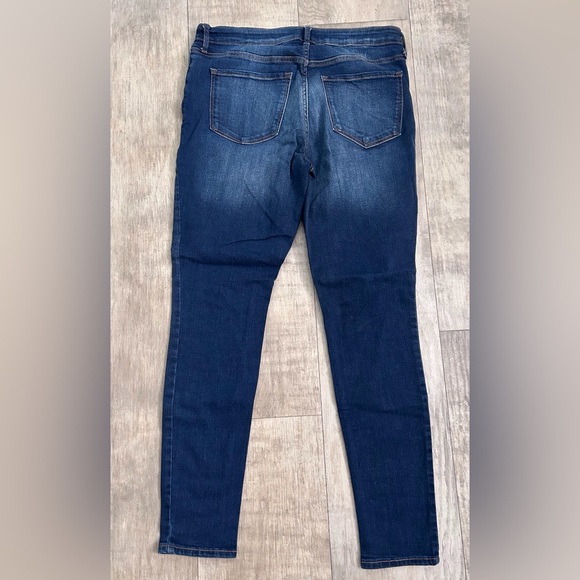 Old Navy Womens Mid-Rise Rockstar Super Skinny Jeans Size 14 Long - Like New - Picture 10 of 11